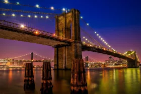 Brooklyn Bridge om natten