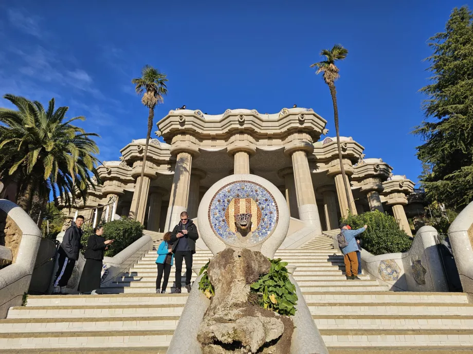 Park Güell, salamander på trappen