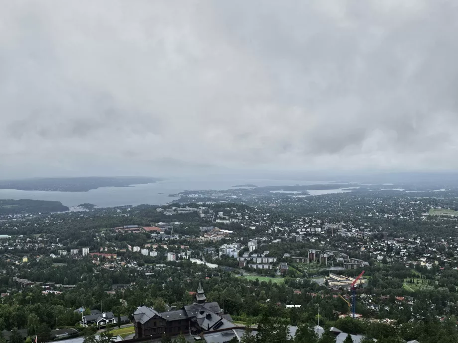 Udsigt fra Holemnollen-skihop