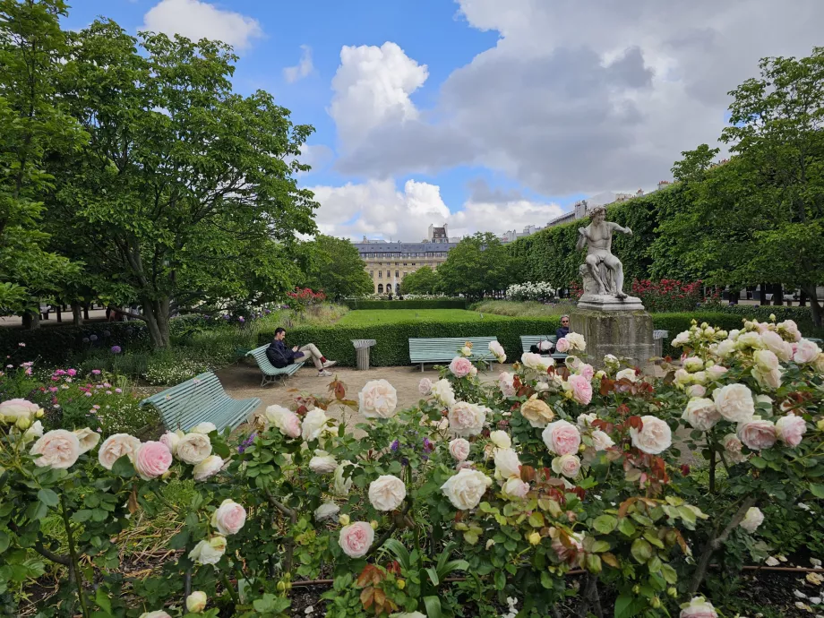 Haverne ved Palais Royal