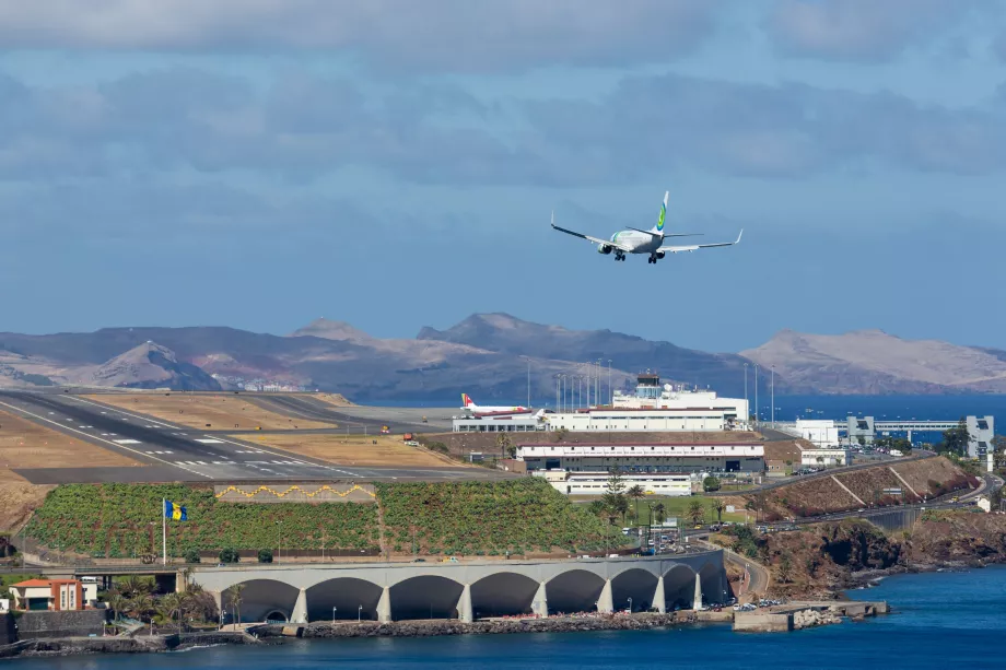 Landing i Madeiras lufthavn