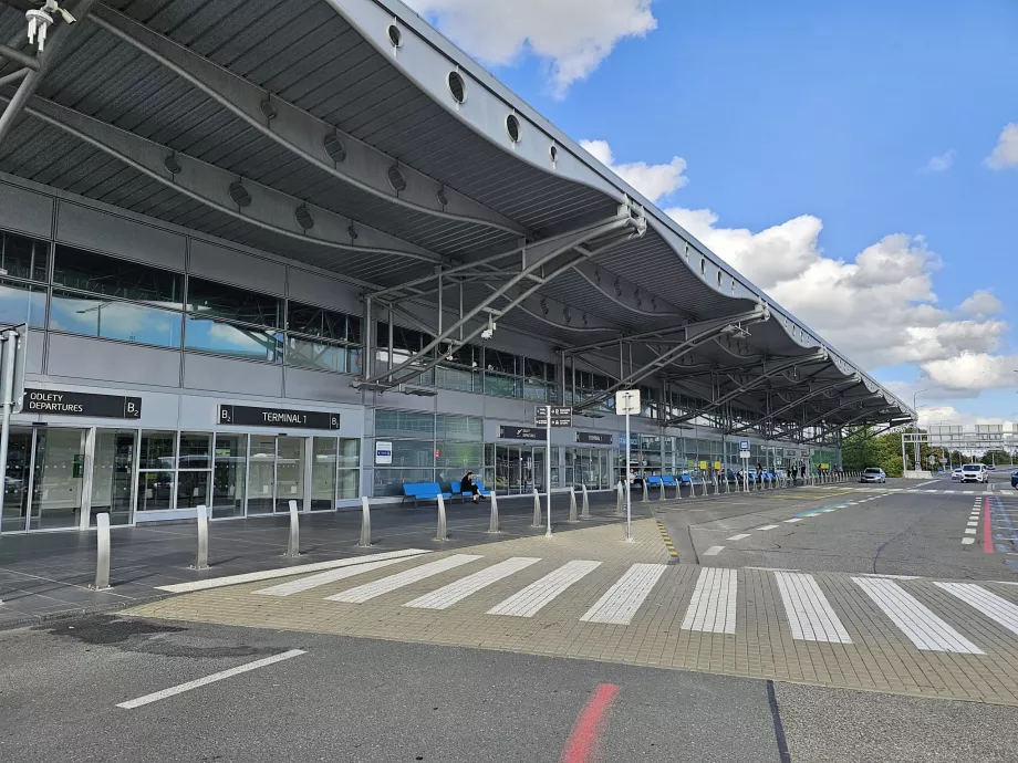 Terminal 1, departures