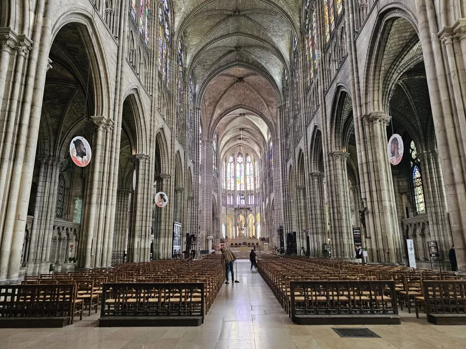 Saint Denis, det indre af basilikaen