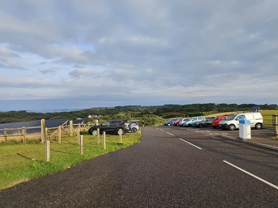 Parking at the terminal and direction of the walking route