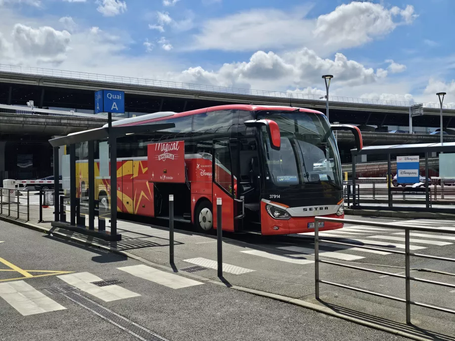 Bus til Disneyland, terminal 2E og 2F