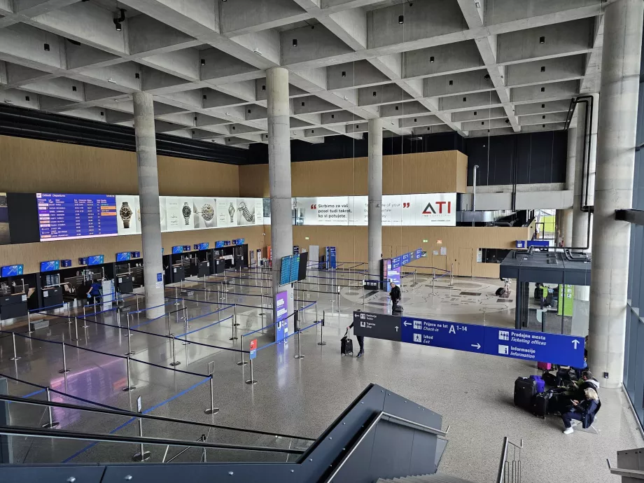 Check-in hall