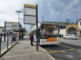 Busstoppested 15 til lufthavnen foran Mestre station