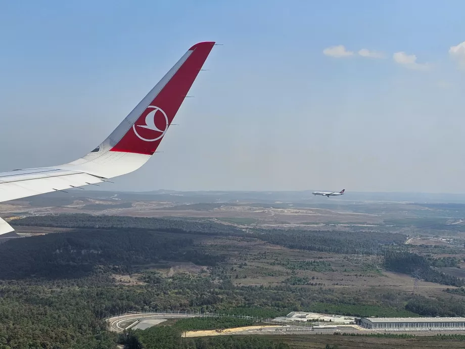 Turkish Airlines' parallelle landing