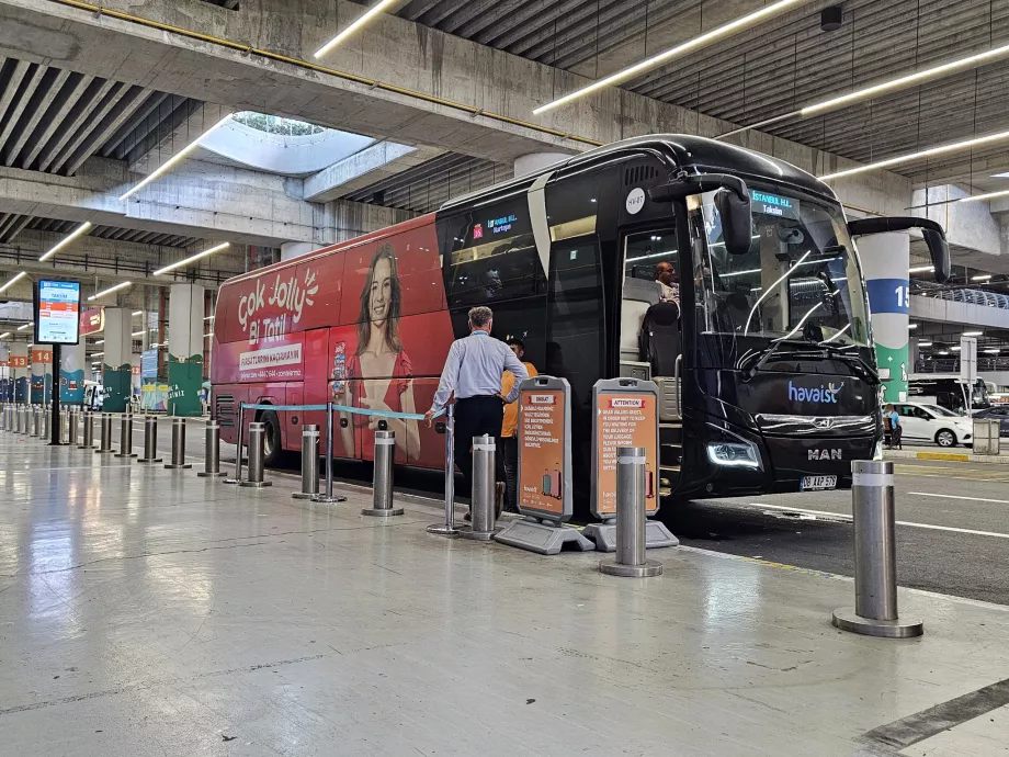 Bus Havaist lufthavn-Taksim