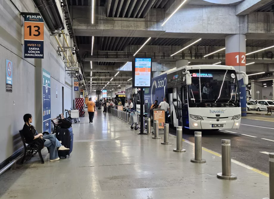 Bus fra Istanbul Lufthavn til Sabiha Gokcen Lufthavn