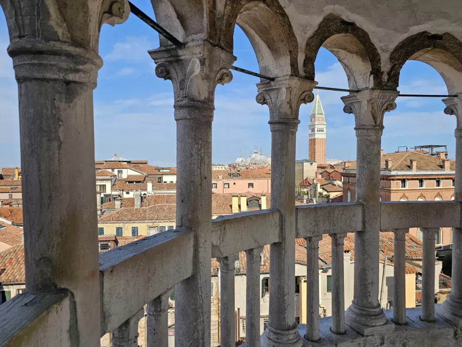 Udsigt fra Palazzo Contarini del Bovolo