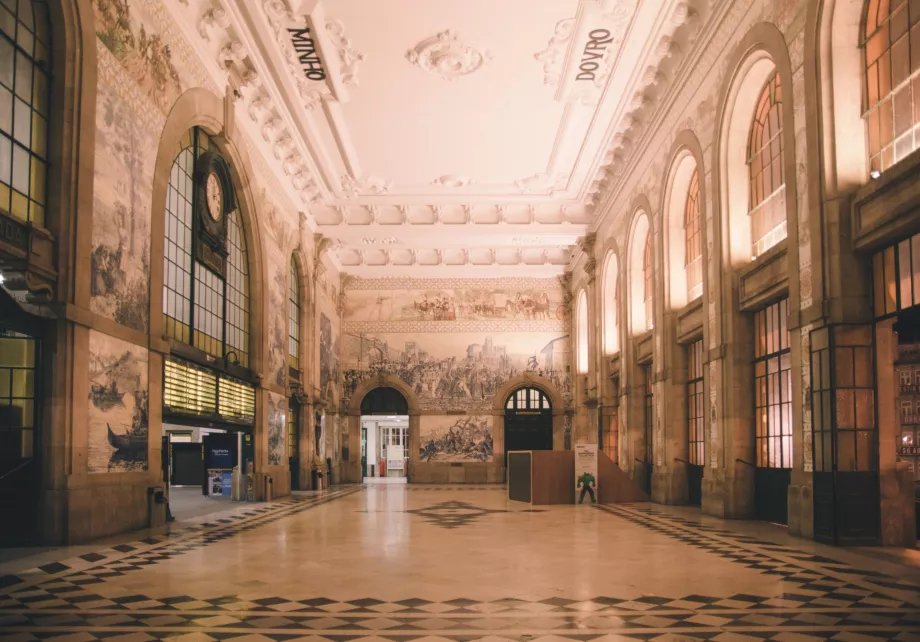 Sao Bento Station i Porto