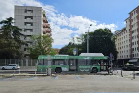 Busstoppested 944, Ospedale Maggiore
