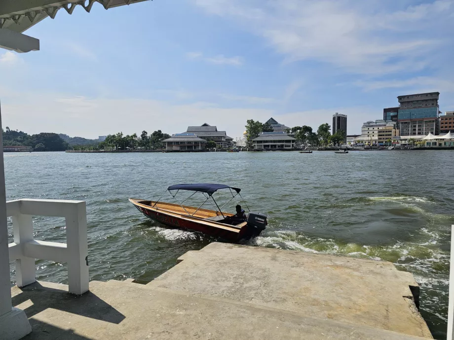 Transport til Kampong Ayer