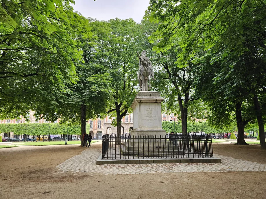 Rytterstatue, Place des Vosges