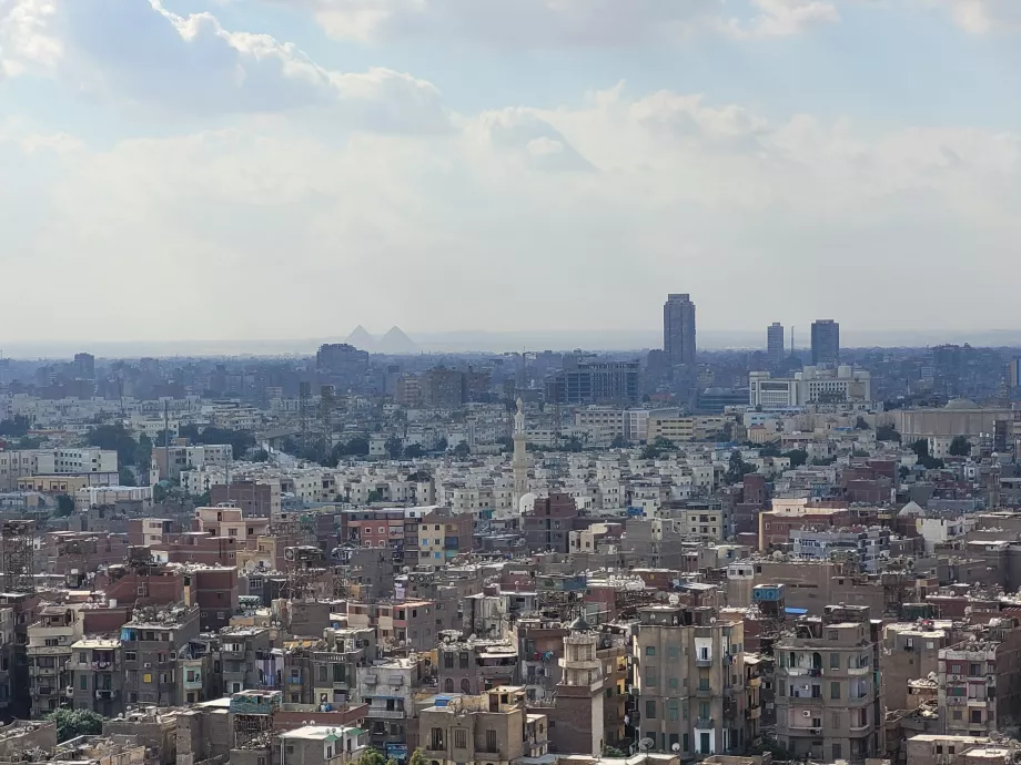 Udsigt over pyramiderne fra citadellet