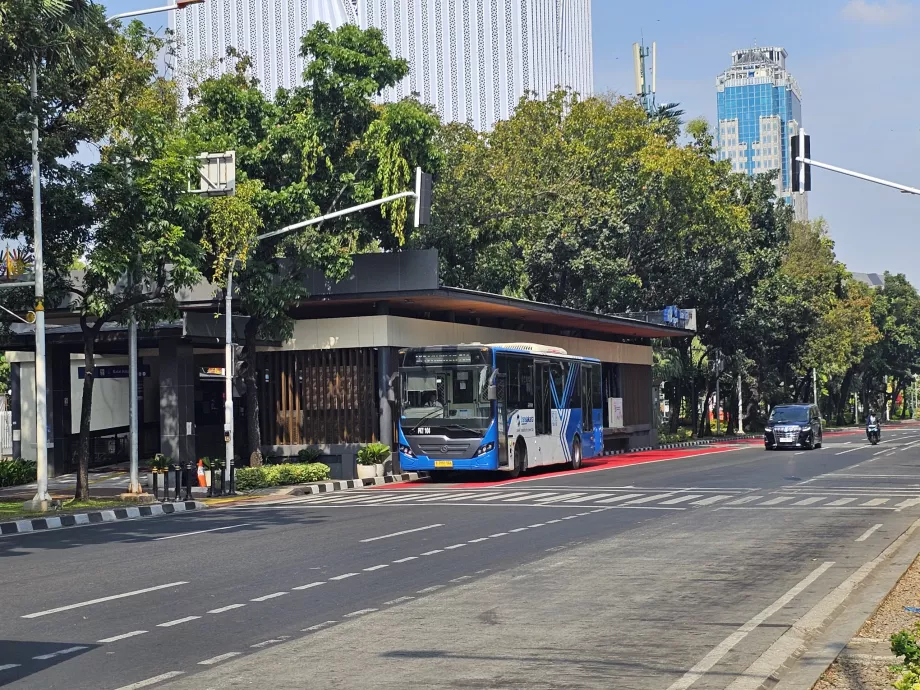 TransJakarta-busser