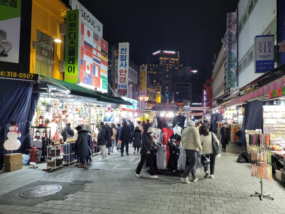 Namdaemun marked