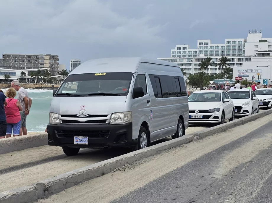 Taxa Sint Maarten