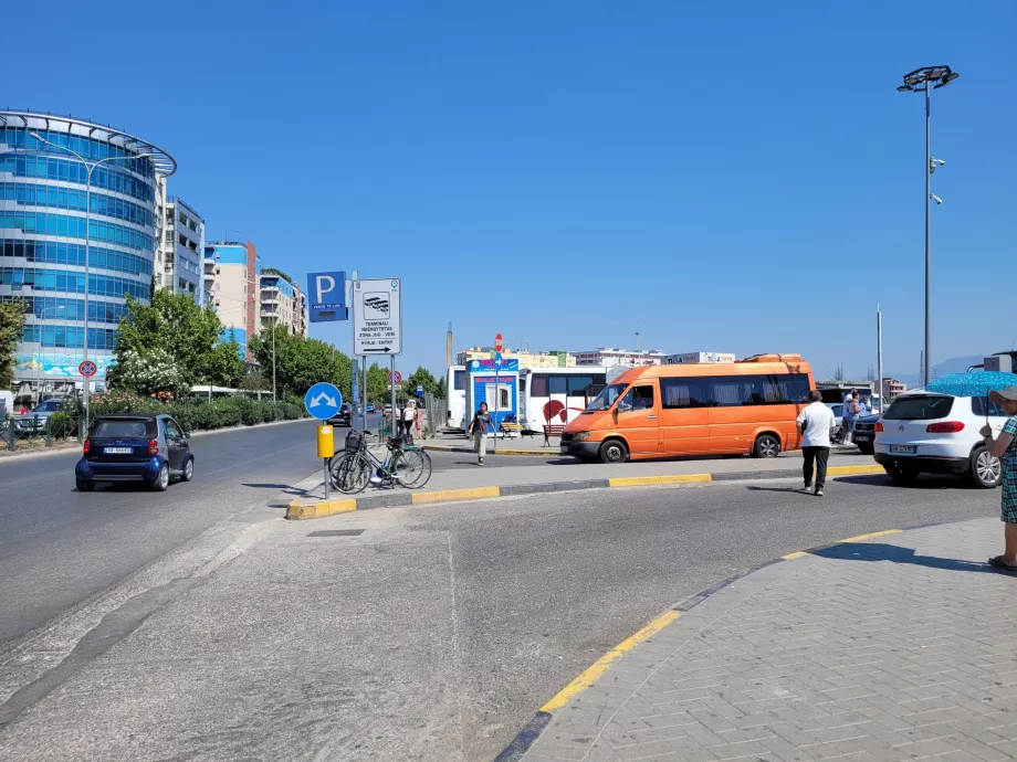 Den vigtigste indenlandske busstation Jug-Veri