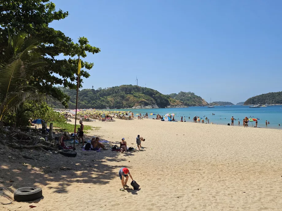 Nai Harn Beach