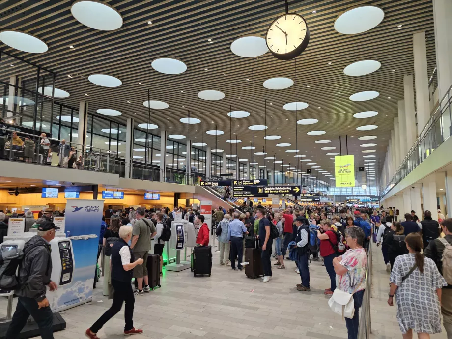 Terminal 2's check-in hal