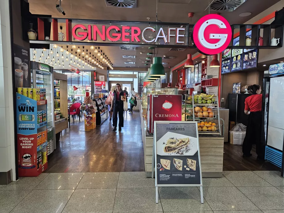 Ginger Café, offentlig del