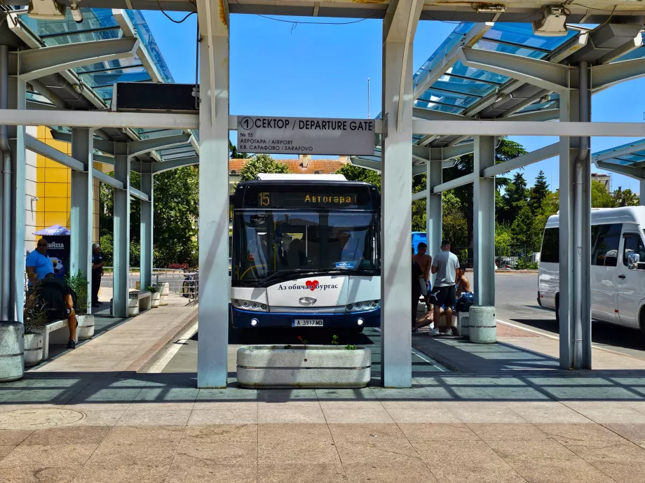 Linje 15 ved busstationen