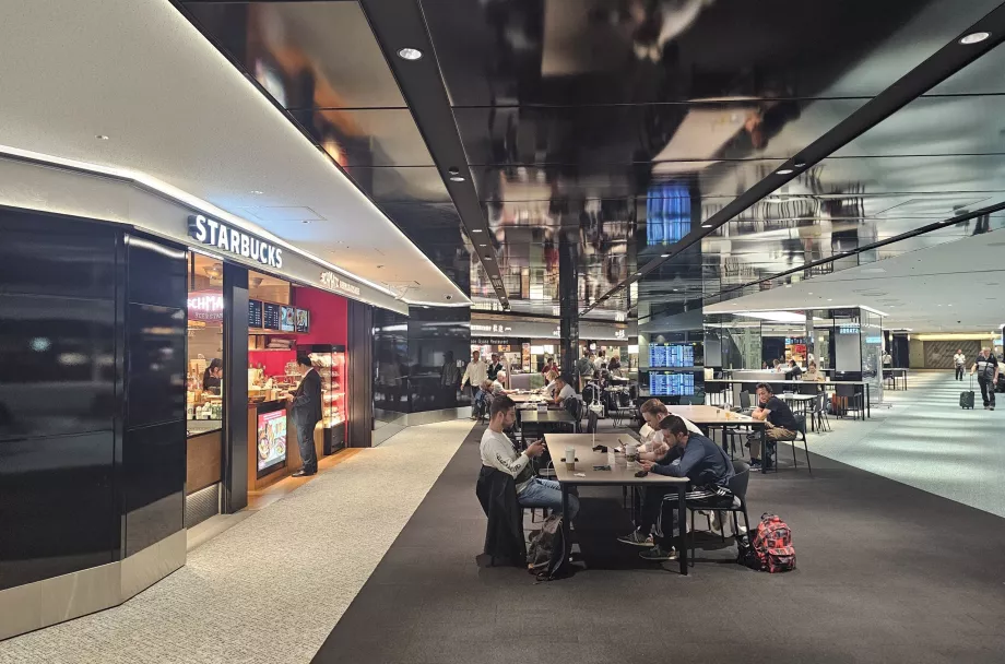 Food Court, Internationale afgange, Terminal 2