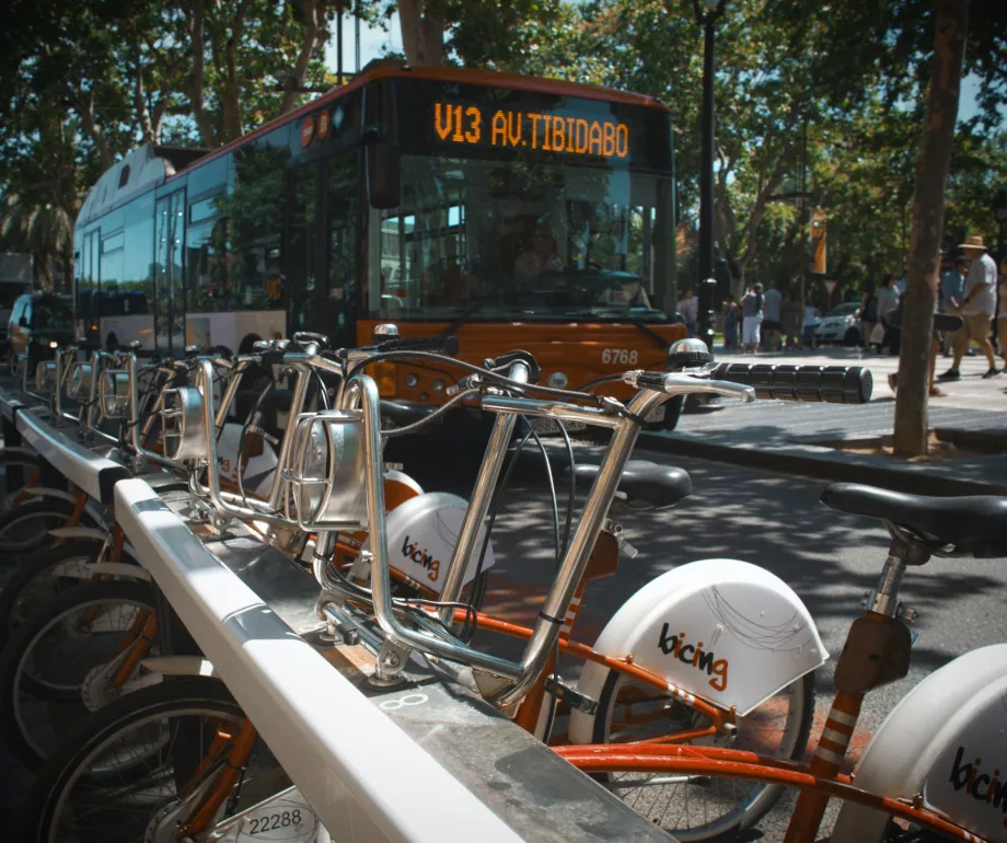 Bus- og cykeldeling i Barcelona