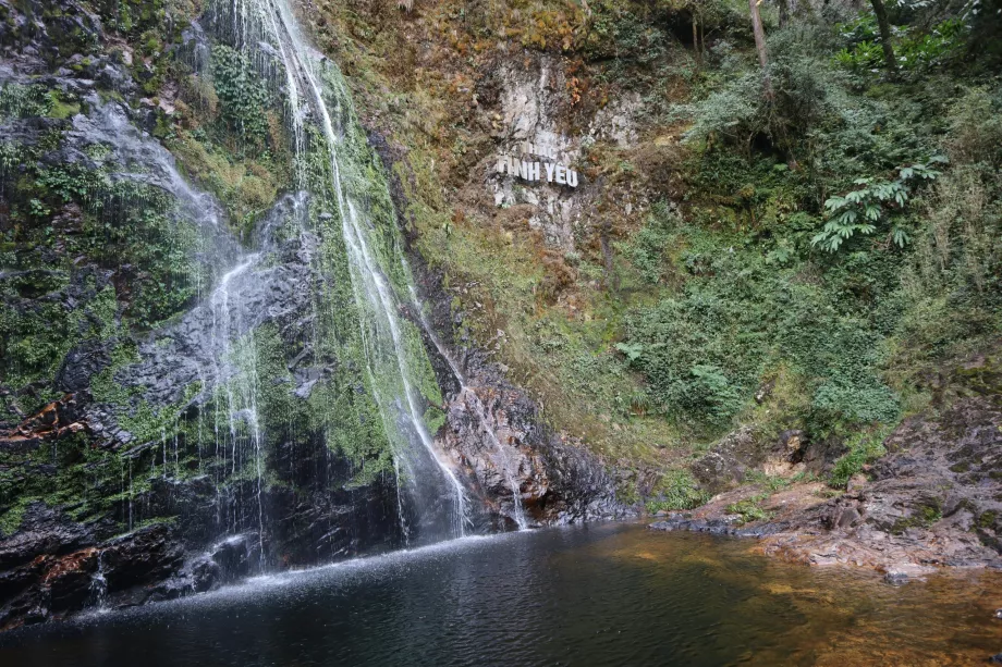 Kærlighedens vandfald, Muong Hoa-dalen