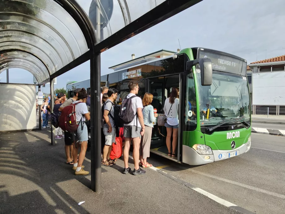 Buslinje 6 i retning af Treviso