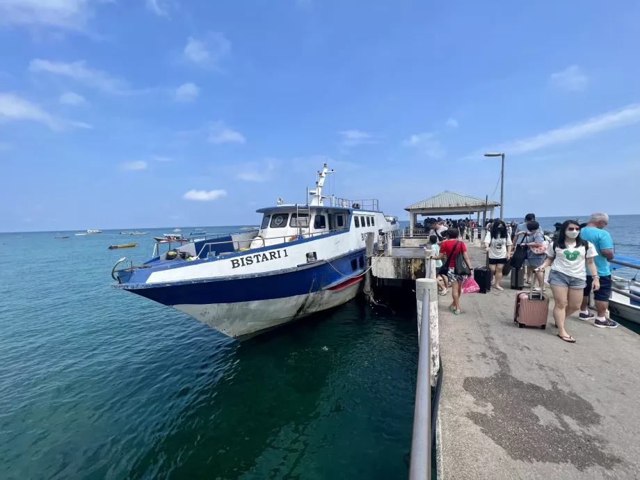 Bluewatter-båden Bistari på Tioman